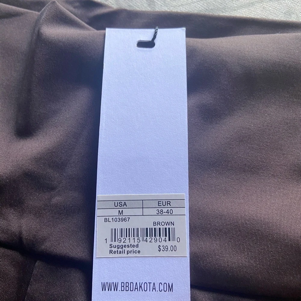 NWT Bb Dakota Womens Fitted Midi Bike Shorts - Picture 3 of 4